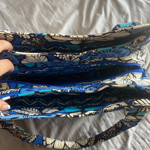 Vera Bradley Bag - Picture 3 of 3